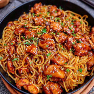 Sticky Garlic Chicken Noodles