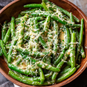 Cheesy Garlic Green Beans